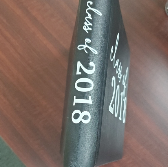 Class 0f 2018 photo album/memory book - Picture 2 of 4